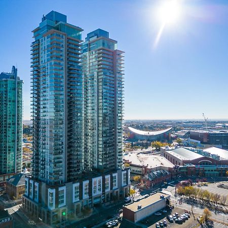 Modern Suite Calgary Downtown 5 Min Walk Stampede Экстерьер фото