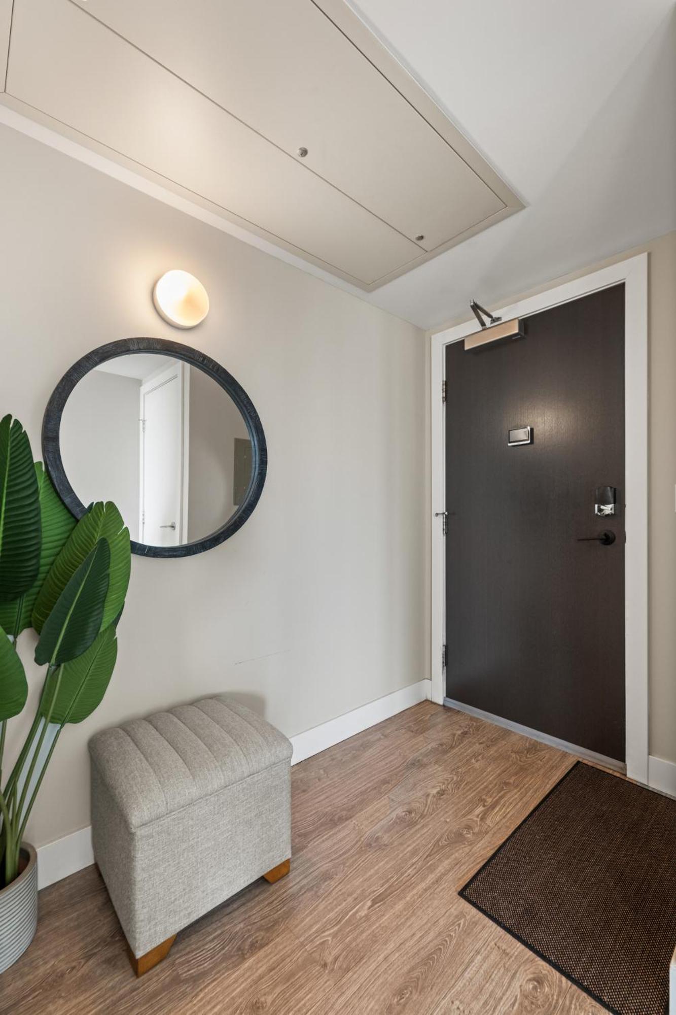 Modern Suite Calgary Downtown 5 Min Walk Stampede Экстерьер фото