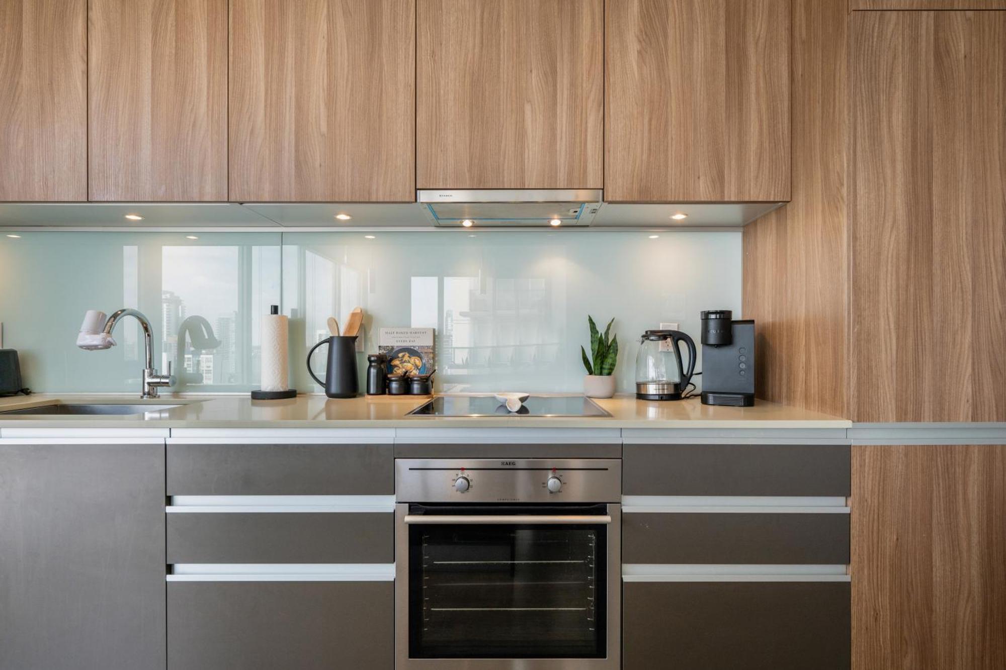 Modern Suite Calgary Downtown 5 Min Walk Stampede Экстерьер фото